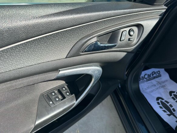 2014 Opel Insignia I Рестайлинг, чёрный, 1051000 рублей - вид 8