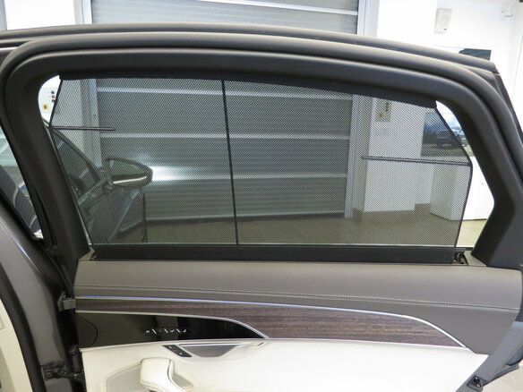 2022 Audi A8 60 TFSI e IV (D5) Рестайлинг, серый, 10990000 рублей - вид 16