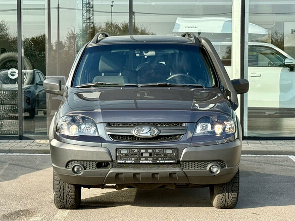 2020 Lada (ВАЗ) Niva, серый, 930000 рублей - вид 2