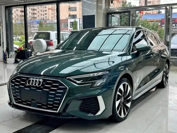 2023 Audi A3 35 TFSI Long IV (8Y), зелёный, 2100000 рублей