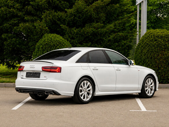 2018 Audi A6 IV (C7) Рестайлинг, белый, 1955000 рублей - вид 5