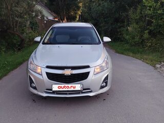 2013 Chevrolet Cruze I Рестайлинг, серебристый, 600000 рублей, вид 1