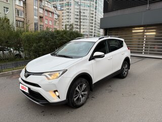 2017 Toyota RAV4 IV (XA40) Рестайлинг, белый, 1765000 рублей, вид 1