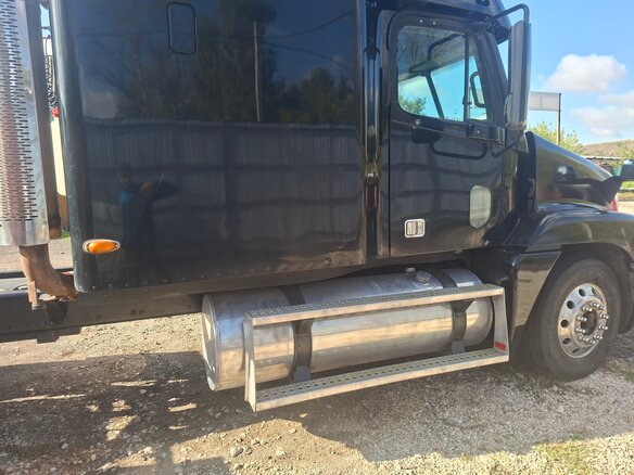 2003 Freightliner Century Class, чёрный, 2600000 рублей - вид 5