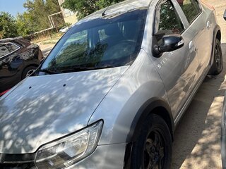 2020 Renault Logan Stepway II Рестайлинг, серый, 700000 рублей, вид 1