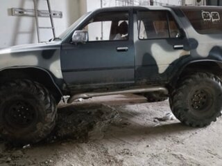 1990 Toyota Hilux Surf II, серый, 390000 рублей, вид 2