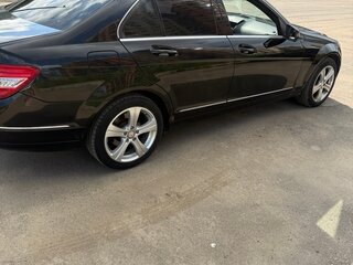 2008 Mercedes-Benz C-Класс 200 III (W204), чёрный, 800000 рублей, вид 5