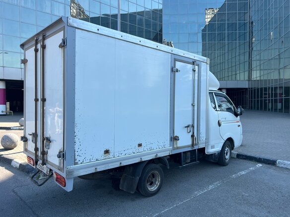2011 Hyundai Porter II, белый, 645000 рублей - вид 2