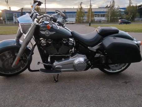 2020 Harley-Davidson Fat Boy, зелёный, 2300000 рублей, вид 3