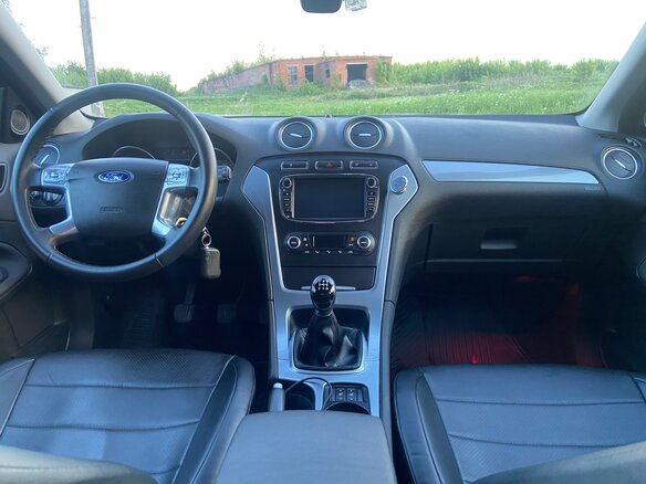 2013 Ford Mondeo IV Рестайлинг, чёрный, 930000 рублей - вид 9