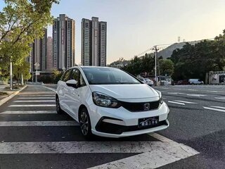 2022 Honda Fit IV Рестайлинг, белый, 863555 рублей, вид 2