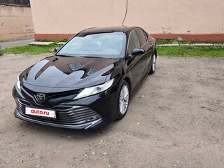 2020 Toyota Camry VIII (XV70) Рестайлинг, чёрный, 2980000 рублей, вид 2
