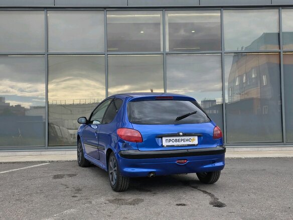2001 Peugeot 206, синий, 114000 рублей - вид 4