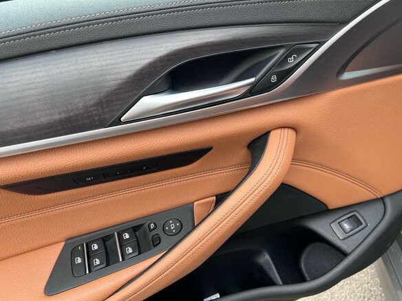 2021 BMW 5 серии 530d xDrive VII (G30/G31/G38) Рестайлинг, серый, 5950000 рублей - вид 20