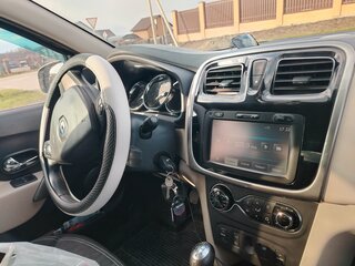 2014 Renault Logan II, бежевый, 740000 рублей, вид 5