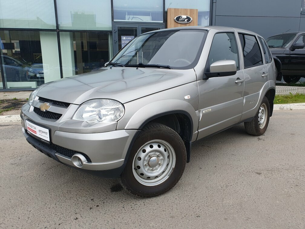 Открыть фотографии: Chevrolet Niva I Рестайлинг