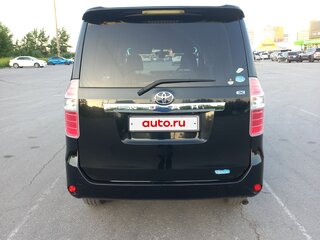 2010 Toyota Noah II (R70), чёрный, 1315000 рублей, вид 4