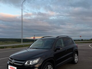 2012 Volkswagen Tiguan I Рестайлинг, чёрный, 1330000 рублей, вид 1