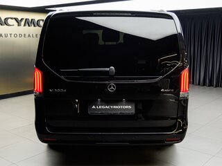 2026 Mercedes-Benz V-Класс Extra Long 300 d экстра длинный III (W447) Рестайлинг 2, чёрный, 14620000 рублей, вид 4