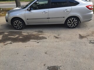 2017 Lada (ВАЗ) Granta I, серебристый, 700000 рублей, вид 4