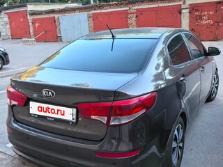2016 Kia Rio III Рестайлинг, коричневый, 1020000 рублей, вид 4