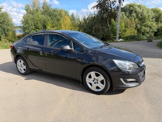 2013 Opel Astra J Рестайлинг, чёрный, 740000 рублей, вид 1