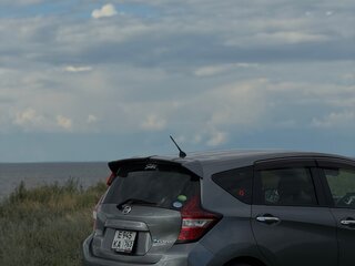 2017 Nissan Note e-Power II Рестайлинг, серый, 1200000 рублей, вид 2