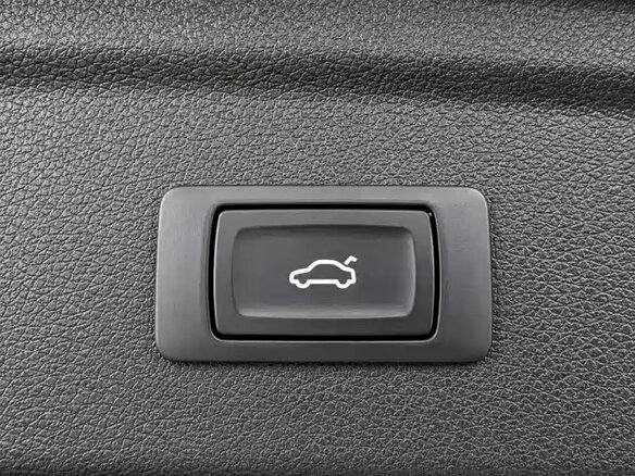 2023 Audi A3 Sportback 35 TFSI IV (8Y), серебристый, 2356560 рублей - вид 12
