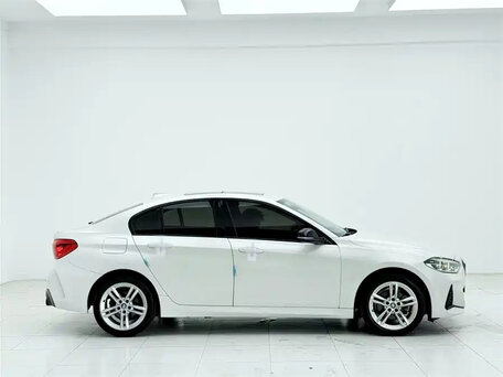 2022 BMW 1 серии 120i III (F52) Рестайлинг, белый, 1480000 рублей, вид 4