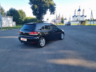 2010 Volkswagen Golf VI, чёрный, 999999 рублей, вид 5