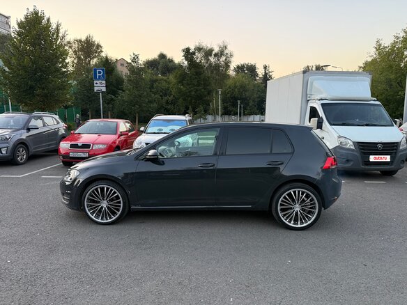 2013 Volkswagen Golf VII, серый