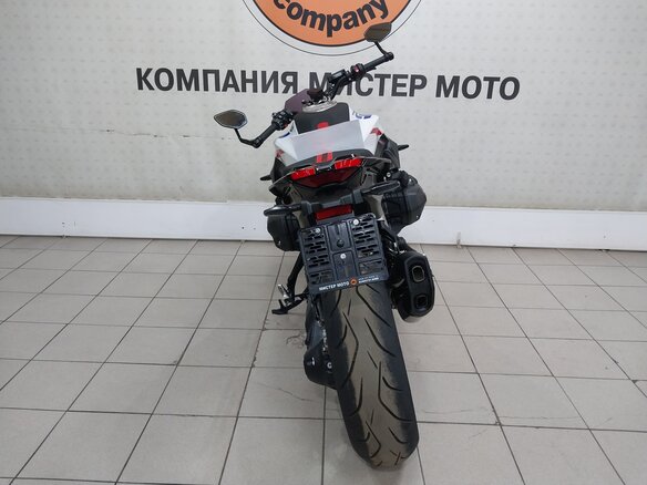 2025 BMW R 1300 R, белый, 2485000 рублей - вид 3