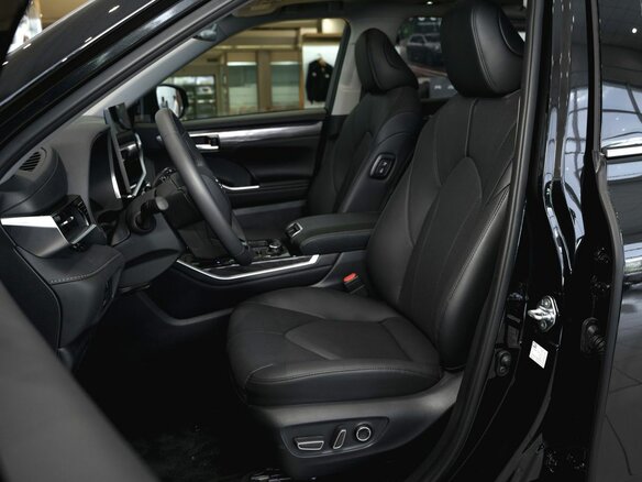 2026 Toyota Highlander IV (XU70), чёрный, 5600000 рублей - вид 9