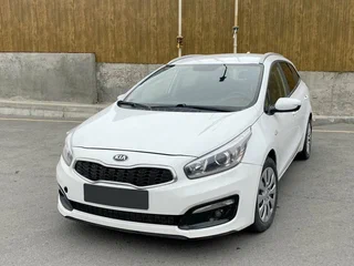 2018 Kia Ceed II Рестайлинг, белый, 1250000 рублей, вид 3