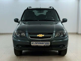 2018 Chevrolet Niva I Рестайлинг, зелёный, 785000 рублей, вид 2