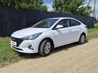 2022 Hyundai Solaris II Рестайлинг, белый, 1175000 рублей, вид 1