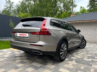 2021 Volvo V60 Cross Country II, серый, 4199000 рублей, вид 3
