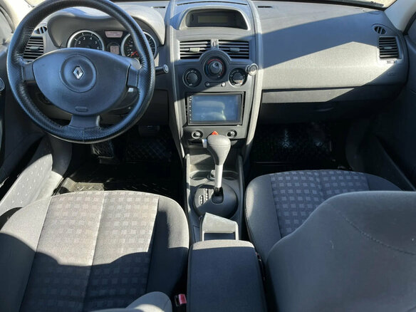 2007 Renault Megane II Рестайлинг, серый, 340000 рублей - вид 12
