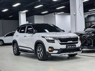 2022 Kia KX3, белый, 1650898 рублей, вид 1