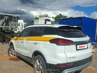 2023 Geely Atlas Pro, белый, 1265000 рублей, вид 4