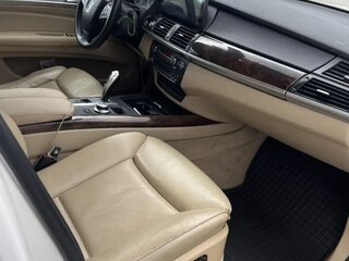 2008 BMW X5 3.0si II (E70), белый, 1300000 рублей, вид 5