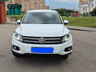 2016 Volkswagen Tiguan I Рестайлинг, белый, 1445000 рублей, вид 1