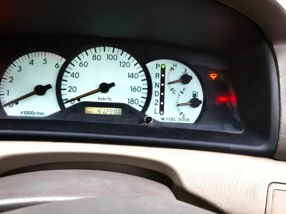 2000 Toyota Corolla Fielder IX (E120, E130), белый, 300000 рублей - вид 6