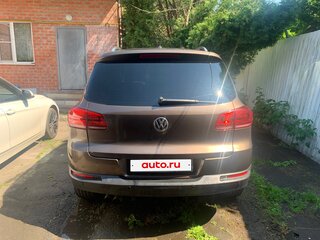 2016 Volkswagen Tiguan Euro 6 I Рестайлинг, коричневый, 1550000 рублей, вид 3