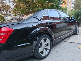2006 Mercedes-Benz S-Класс 550 Long V (W221), чёрный, 515000 рублей, вид 4