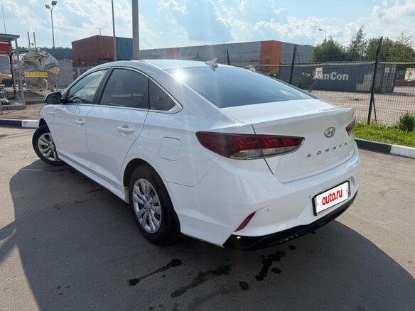 2019 Hyundai Sonata VII (LF) Рестайлинг, белый, 1350000 рублей