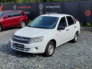 2017 Lada (ВАЗ) Granta I, белый, 309000 рублей, вид 1