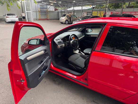 2008 Opel Astra H Рестайлинг, красный, 610000 рублей - вид 9