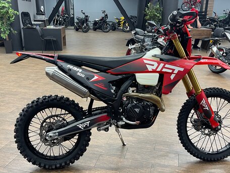 2026 Rift R3A 300, красный, 269000 рублей, вид 5