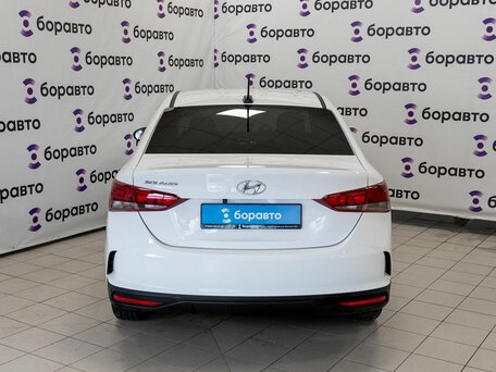 2022 Hyundai Solaris II Рестайлинг, белый, 1500000 рублей, вид 5